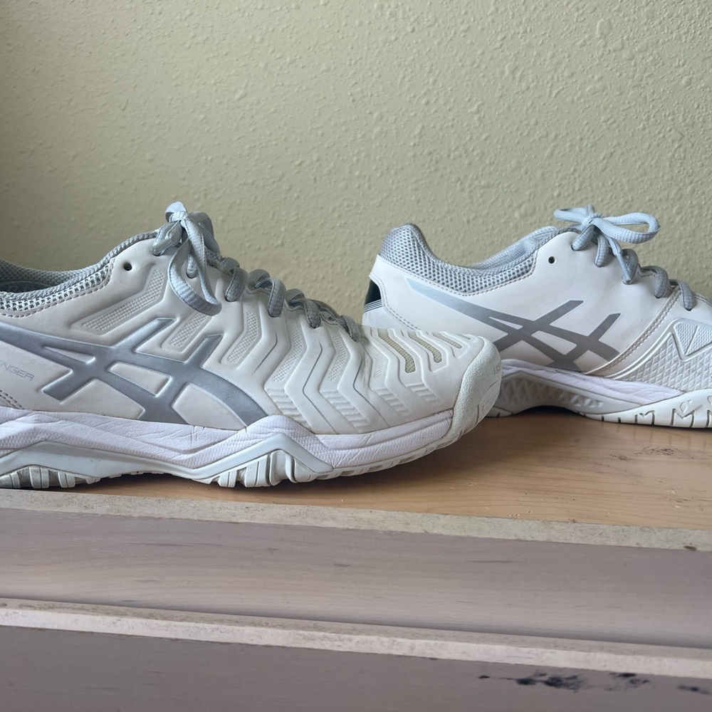 ASICS GEL-Challenger White/Gray Court/Pickleball Women’s  Tennis Sneakers E753Y